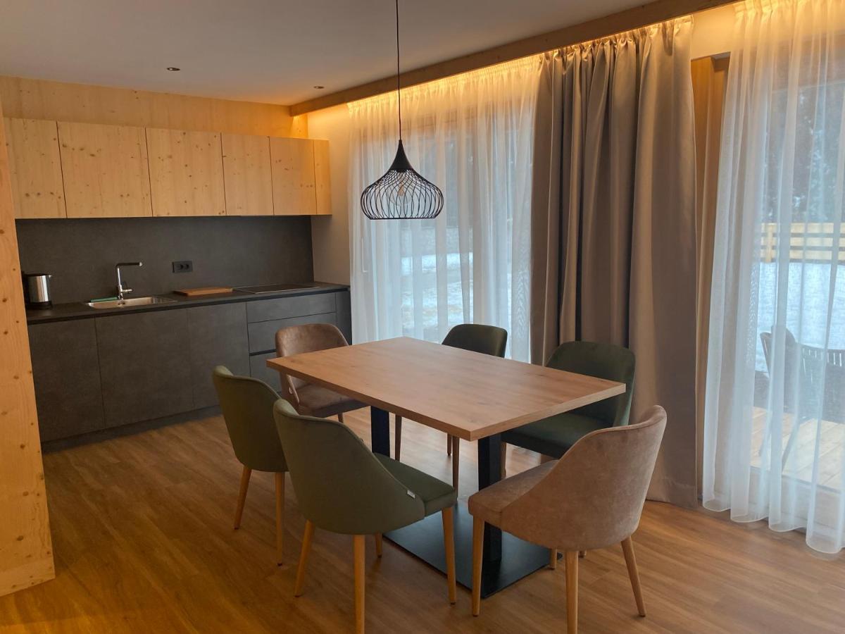 Les Ciases Chalets Dolomites San Vigilio Di Marebbe Bagian luar foto