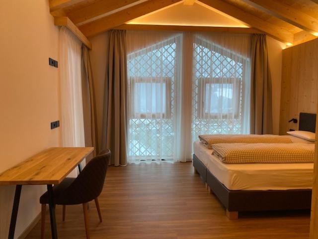 Les Ciases Chalets Dolomites San Vigilio Di Marebbe Bagian luar foto