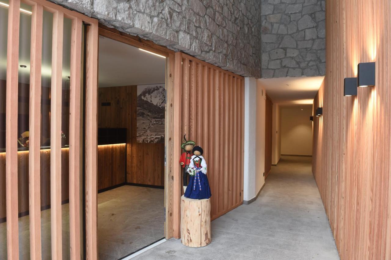 Les Ciases Chalets Dolomites San Vigilio Di Marebbe Bagian luar foto