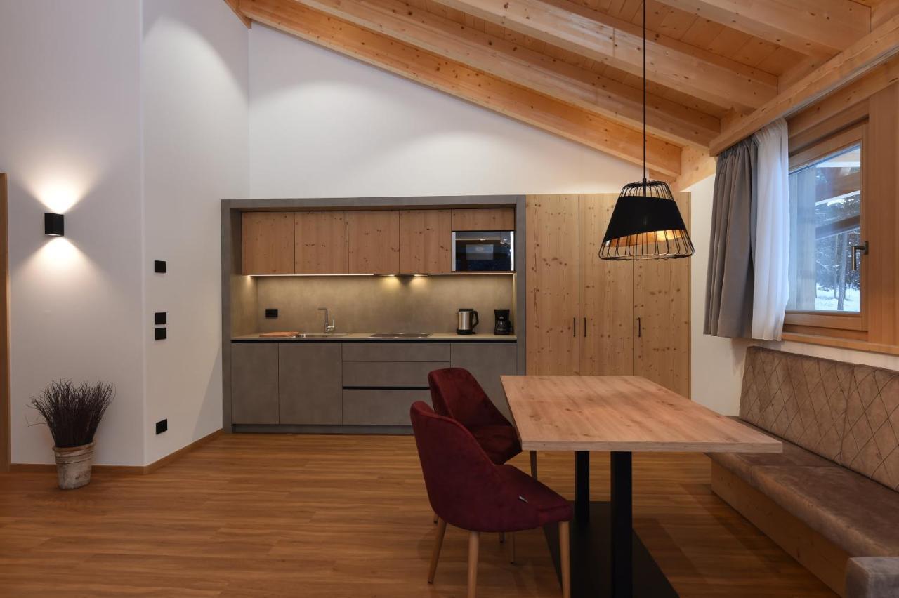 Les Ciases Chalets Dolomites San Vigilio Di Marebbe Bagian luar foto